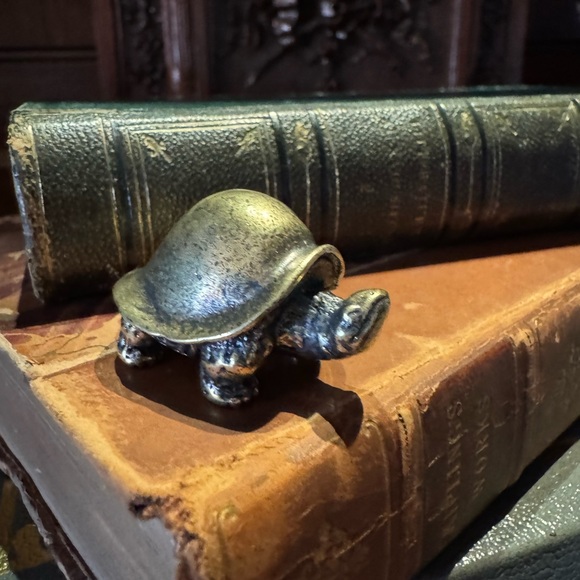 Solid Brass Turtle Vintage-style Sculpture Desk Decor - Picture 4 of 10